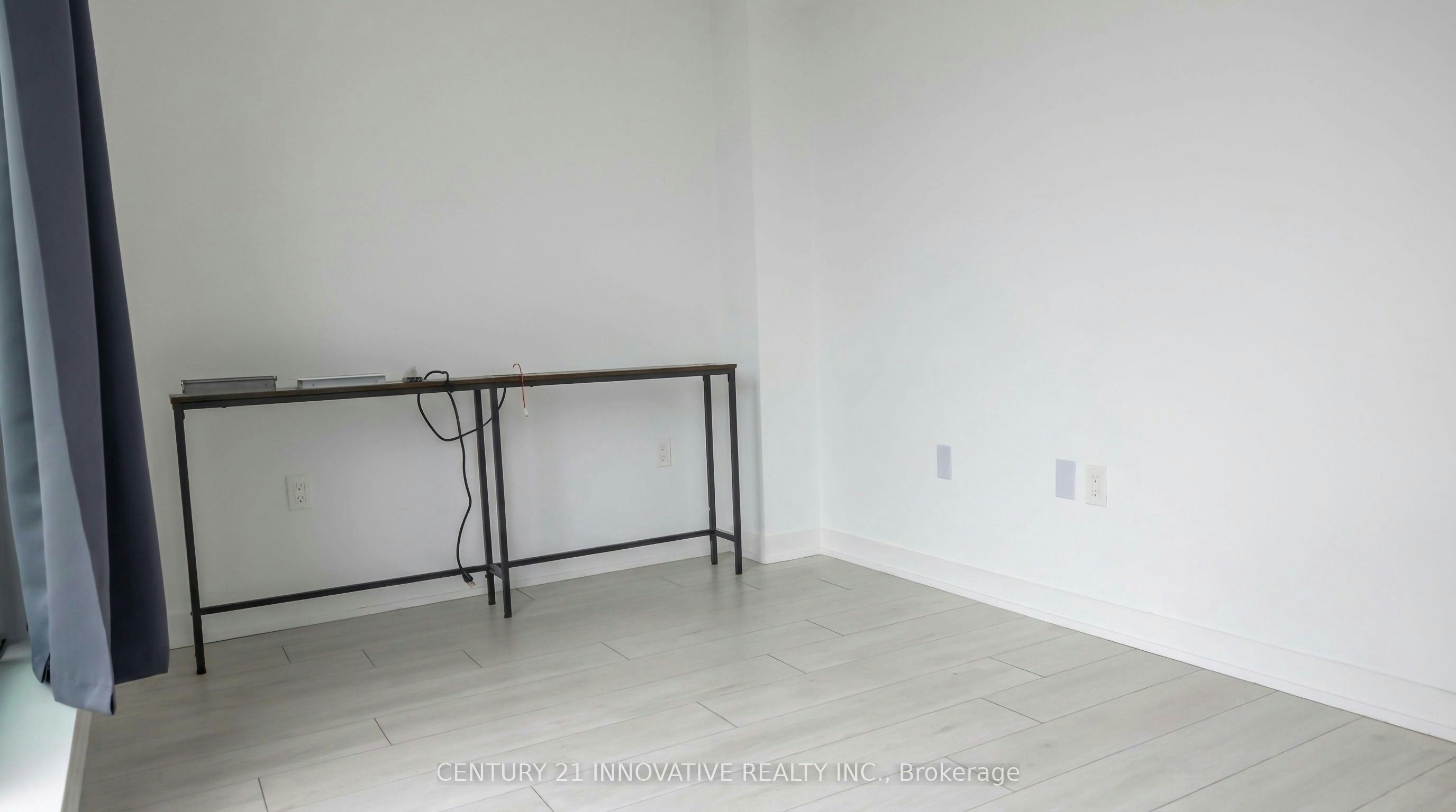 PH523-1610 Charles Street, Whitby, ON, L1N 0P5 - 16