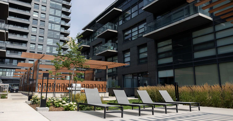 PH523-1610 Charles Street, Whitby, ON, L1N 0P5 - 27