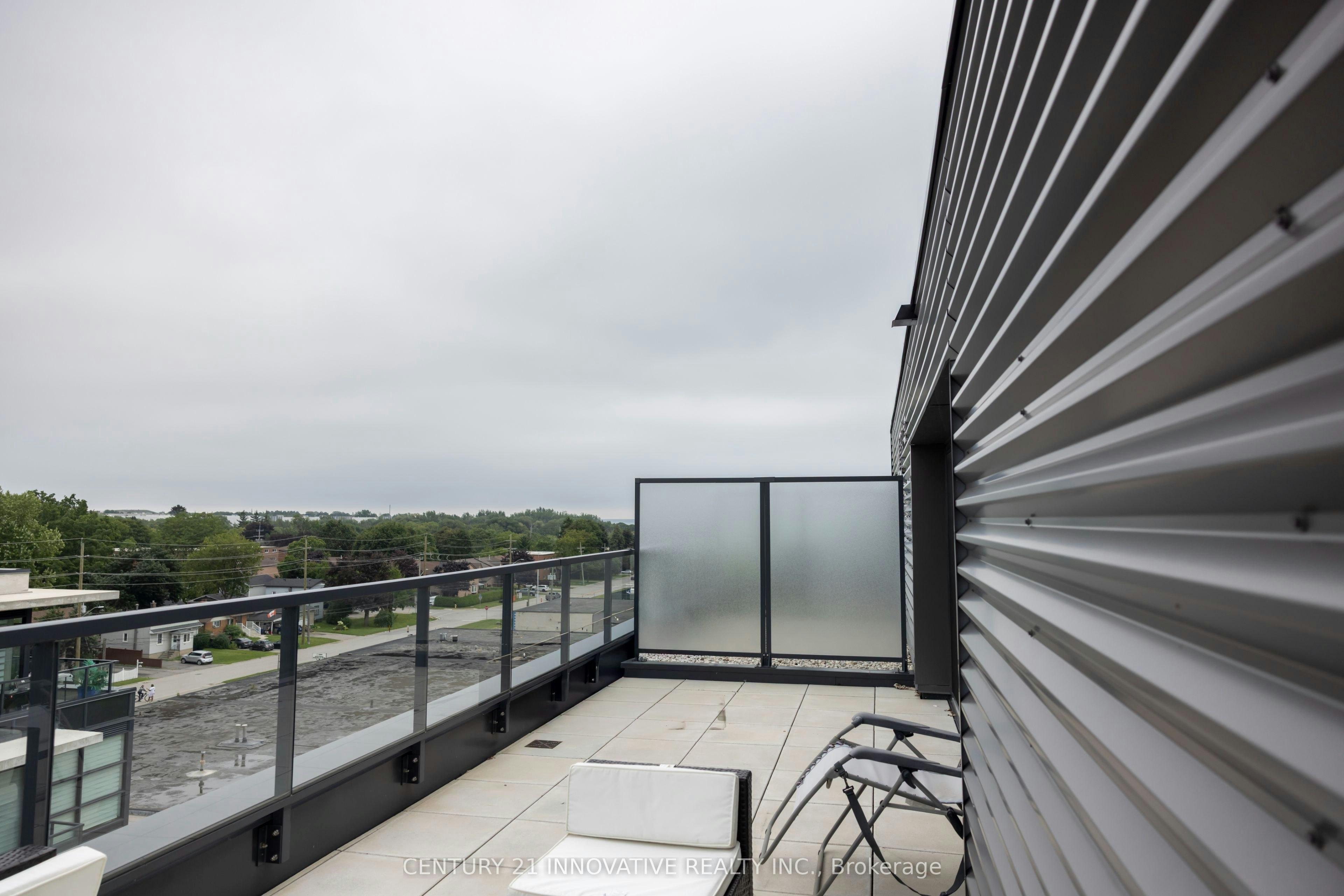 PH523-1610 Charles Street, Whitby, ON, L1N 0P5 - 8
