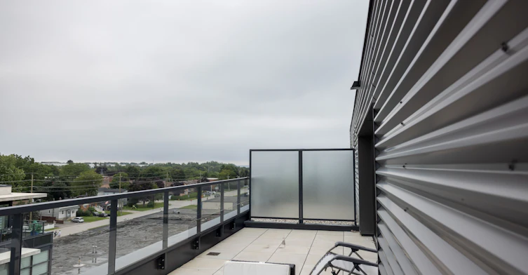 PH523-1610 Charles Street, Whitby, ON, L1N 0P5 - 8