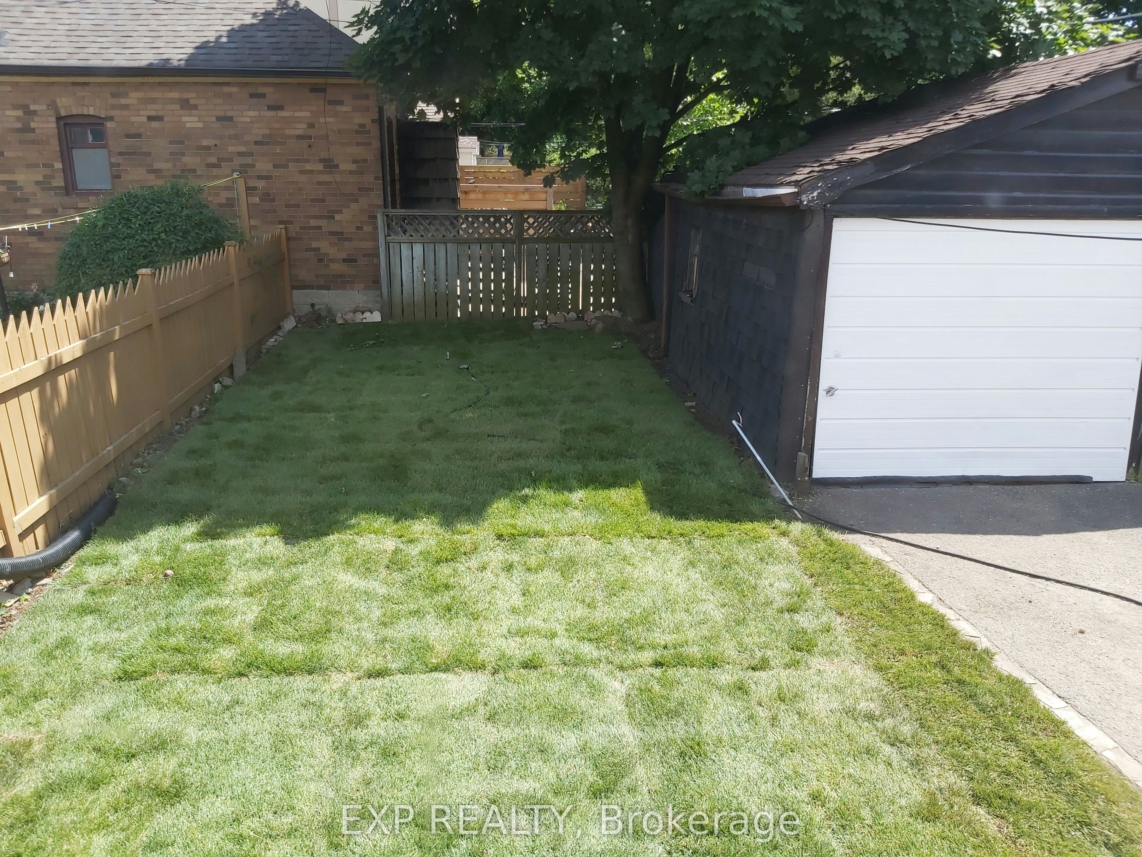 Lower-169 O'connor Drive, Toronto, ON, M4J 2S7 - 8