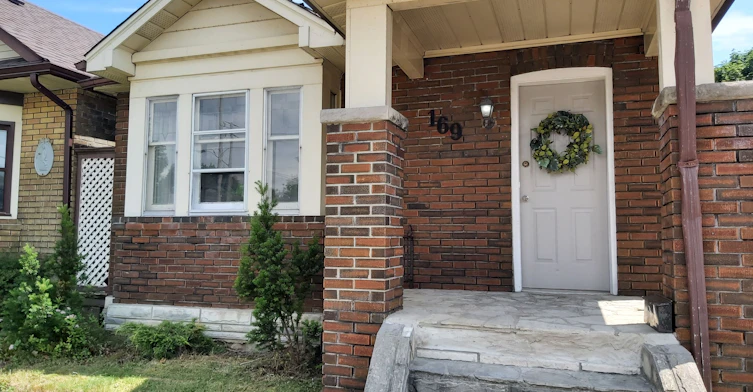 Lower-169 O'connor Drive, Toronto, ON, M4J 2S7 - 10