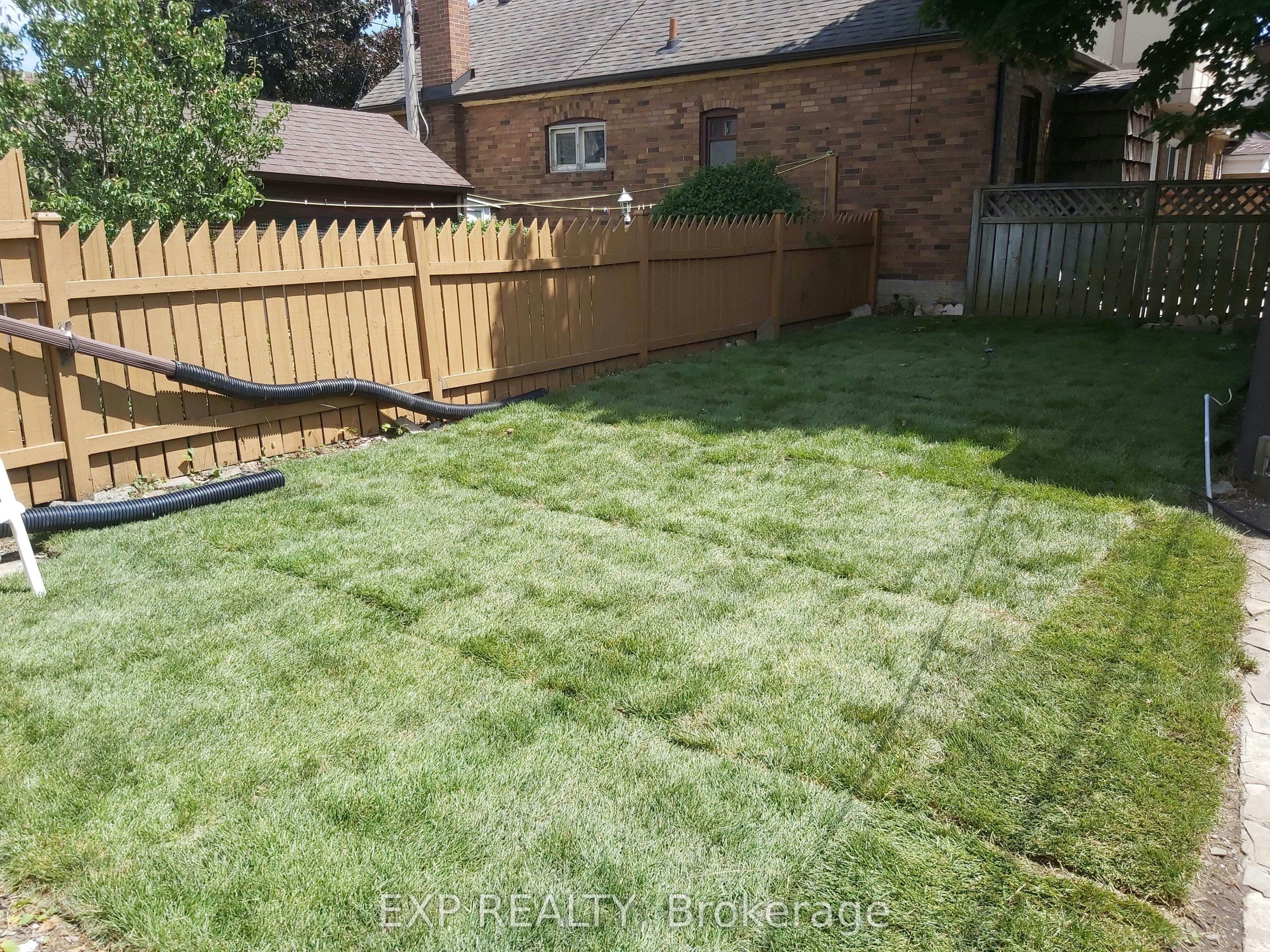 Lower-169 O'connor Drive, Toronto, ON, M4J 2S7 - 9