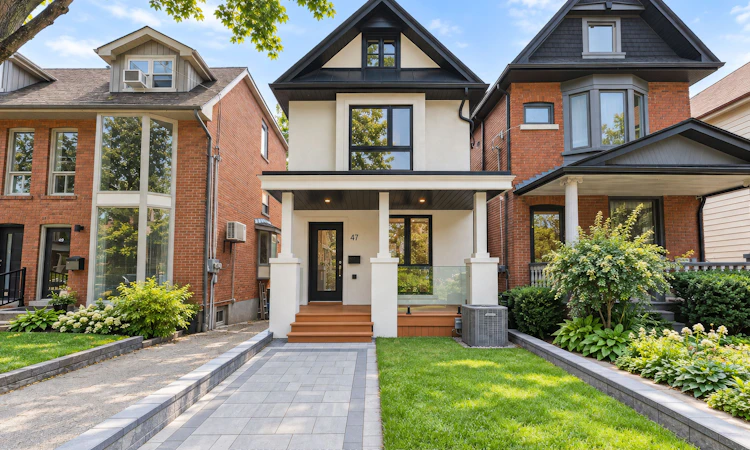 47 Harcourt Avenue