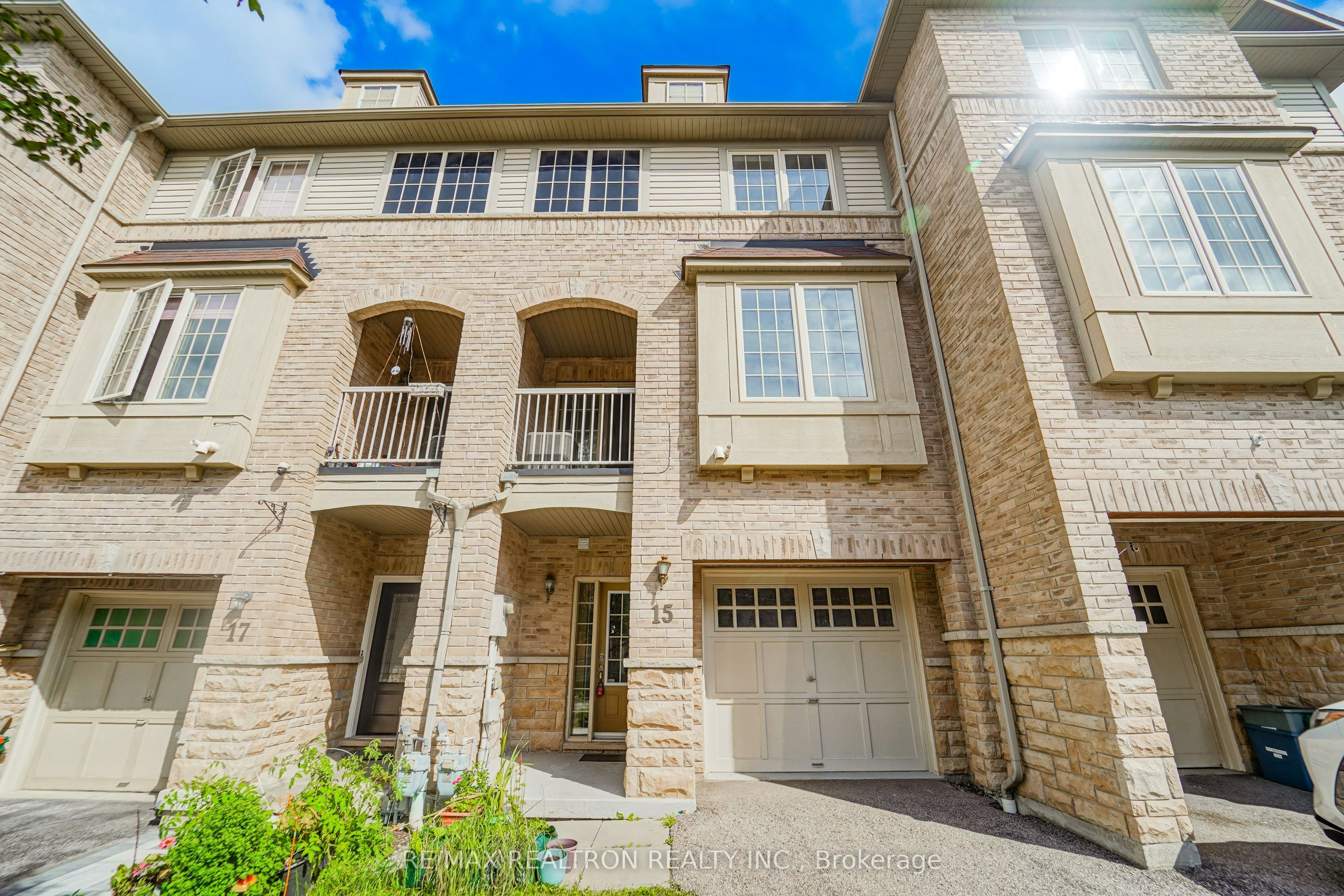 15 Blunden Road, Ajax, ON, L1Z 0K9
