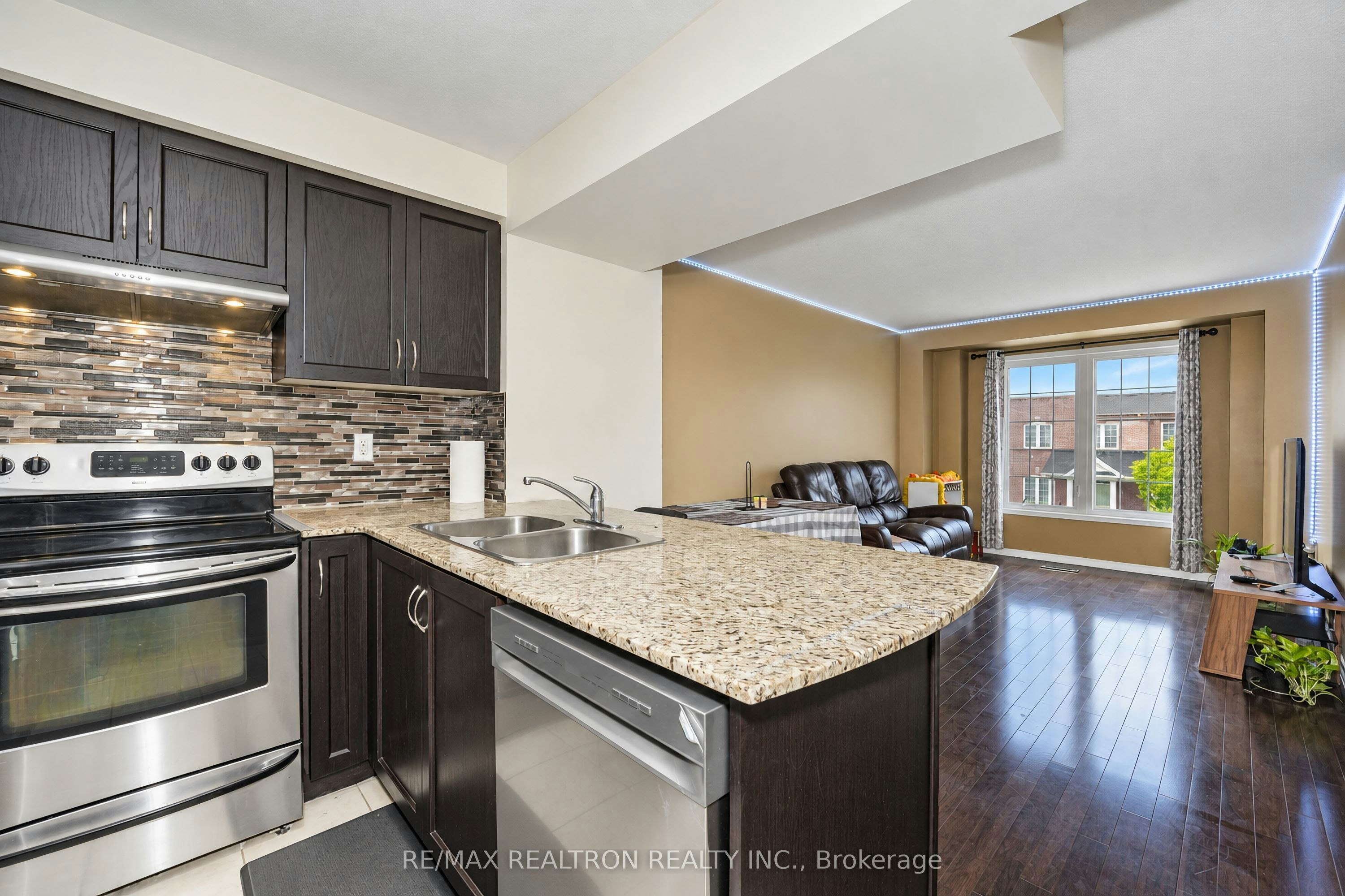 15 Blunden Road, Ajax, ON, L1Z 0K9 - 10