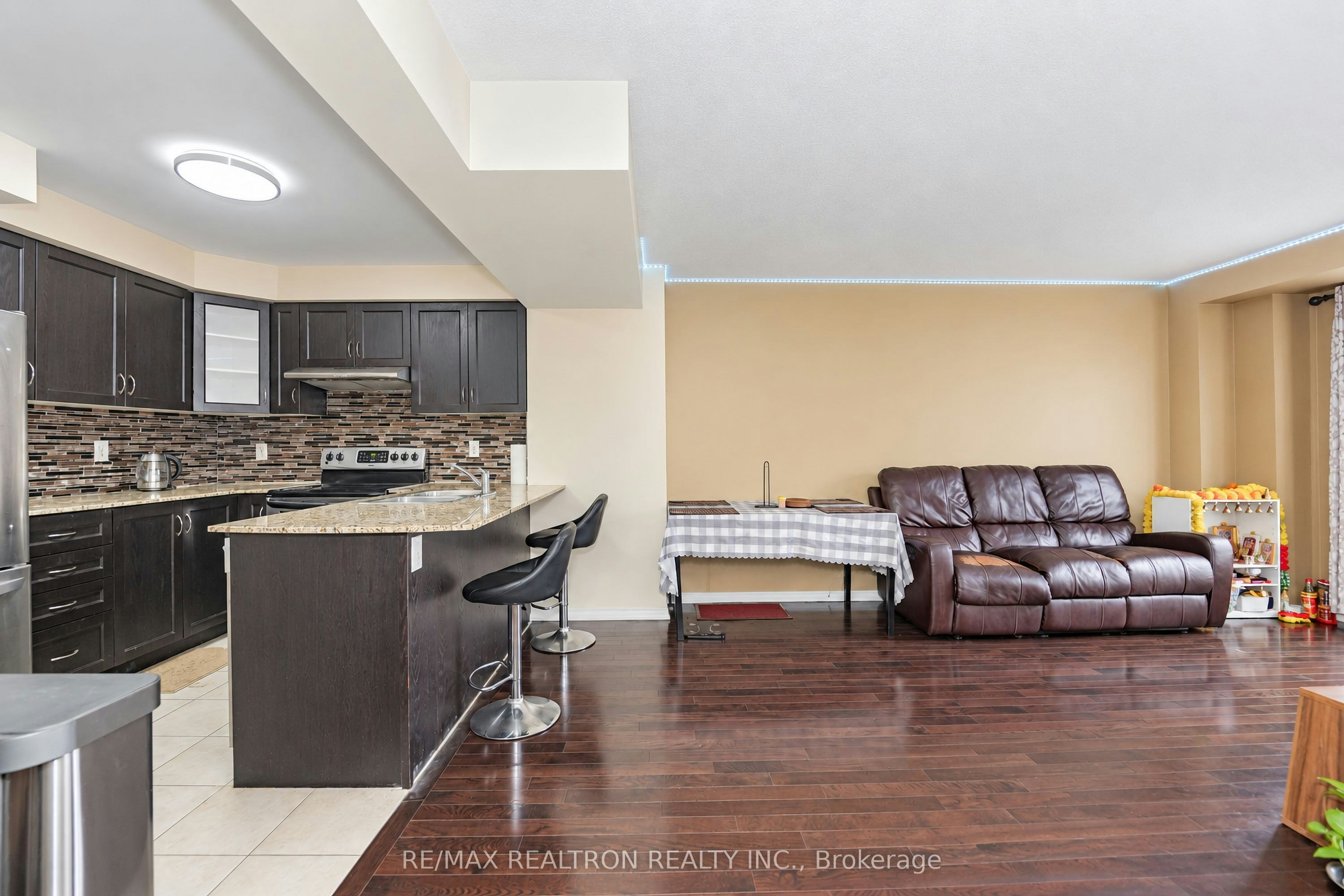 15 Blunden Road, Ajax, ON, L1Z 0K9 - 6