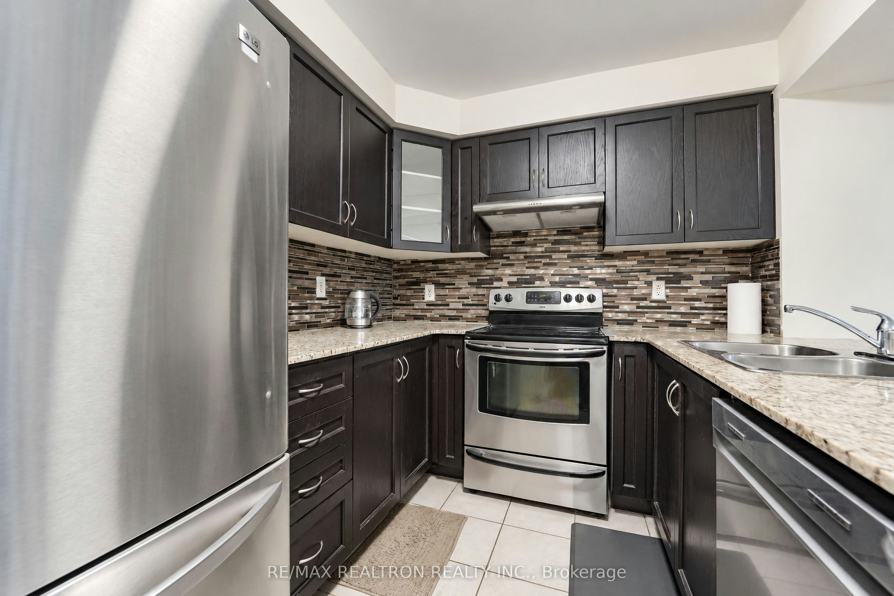 15 Blunden Road, Ajax, ON, L1Z 0K9 - 9