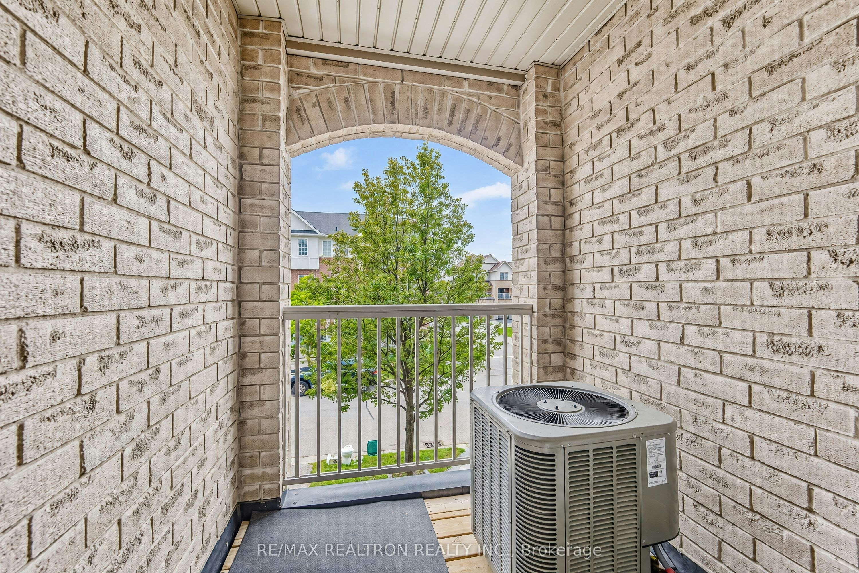 15 Blunden Road, Ajax, ON, L1Z 0K9 - 11