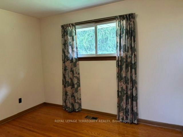 7421 Cochrane Street, Whitby, ON, L1M 1R1 - 23