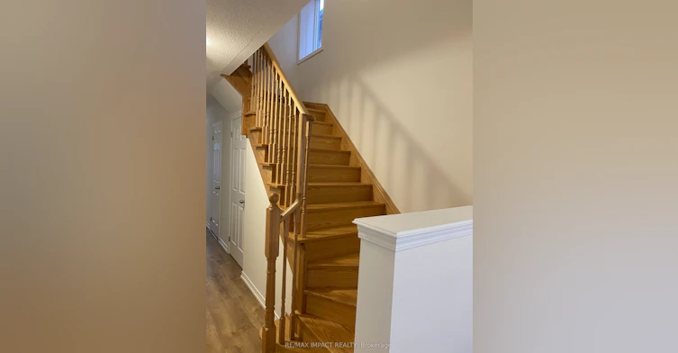 144 Ice Palace Crescent, Oshawa, ON, L1L 0G9 - 8