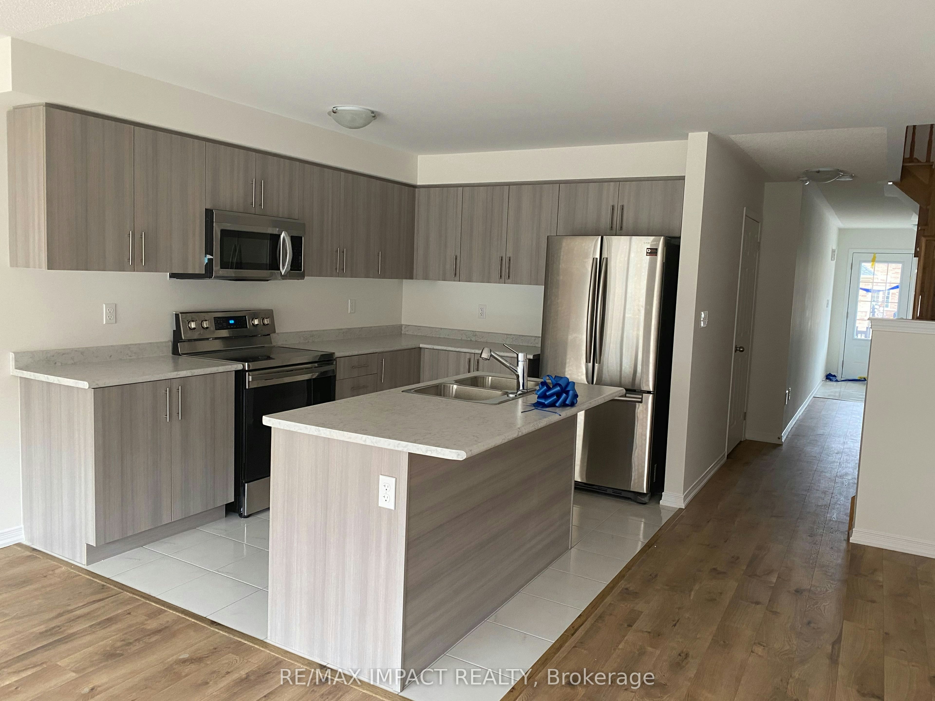 144 Ice Palace Crescent, Oshawa, ON, L1L 0G9 - 5