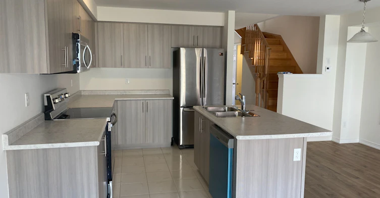 144 Ice Palace Crescent, Oshawa, ON, L1L 0G9 - 2
