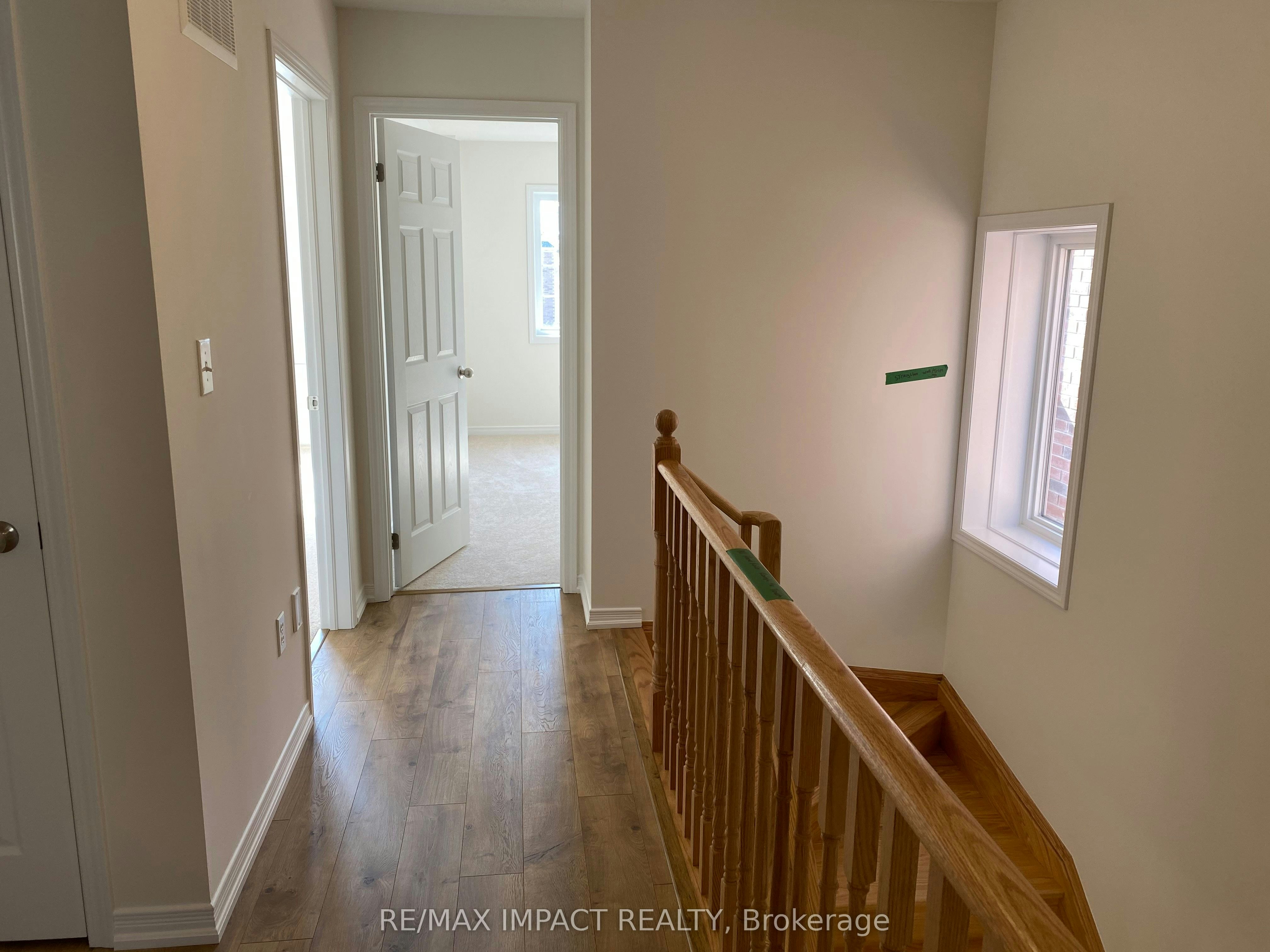 144 Ice Palace Crescent, Oshawa, ON, L1L 0G9 - 9