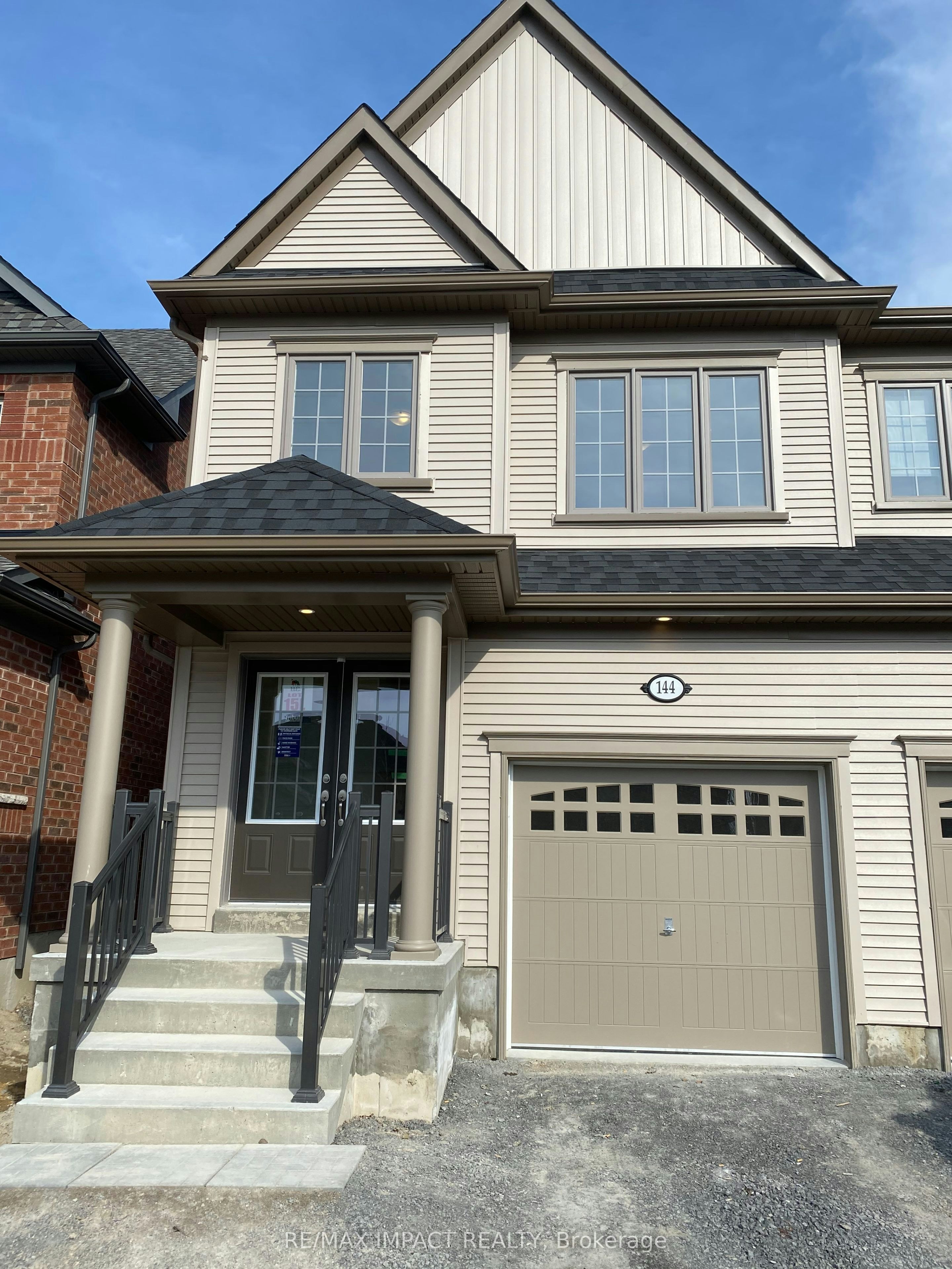 144 Ice Palace Crescent, Oshawa, ON, L1L 0G9