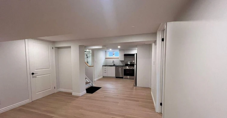 16 Robertsfield Crescent, Toronto, ON, M1R 2X2 - 8