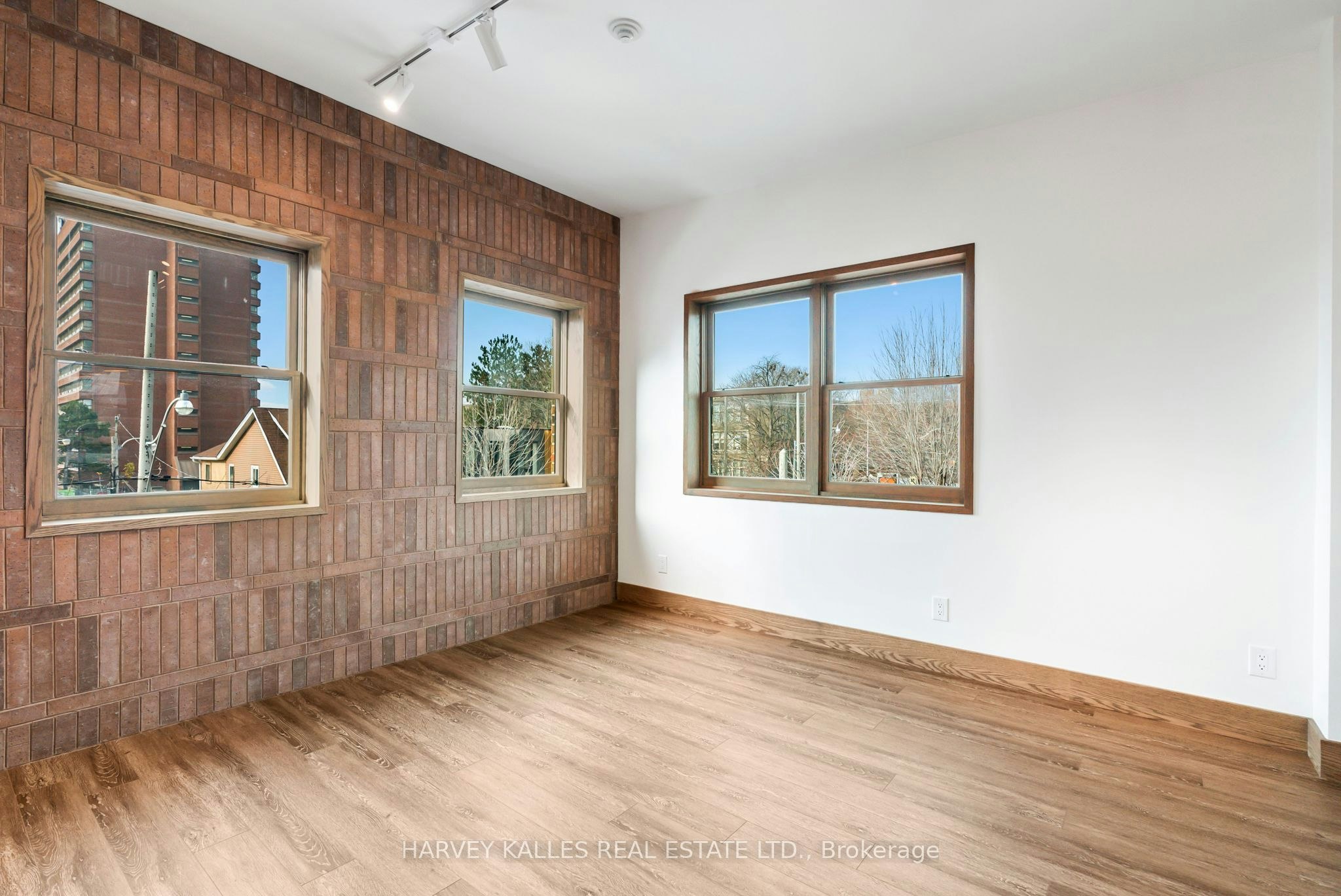 One-663 Greenwood Avenue, Toronto, ON, M4J 4B3 - 34