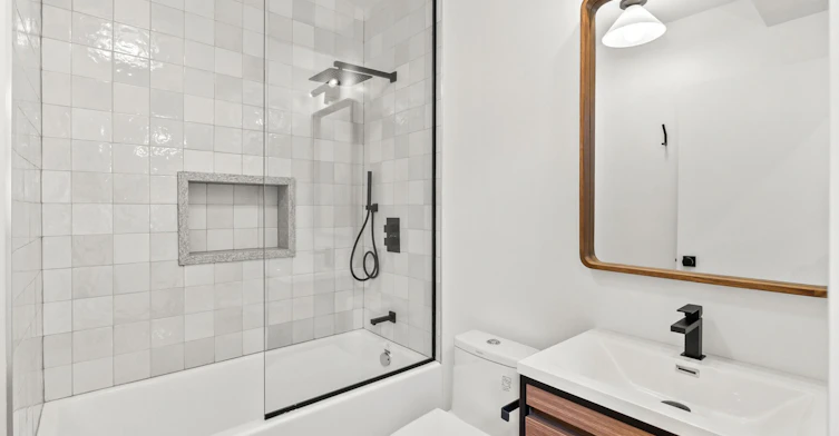 One-663 Greenwood Avenue, Toronto, ON, M4J 4B3 - 16