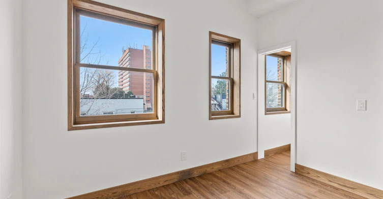 One-663 Greenwood Avenue, Toronto, ON, M4J 4B3 - 14