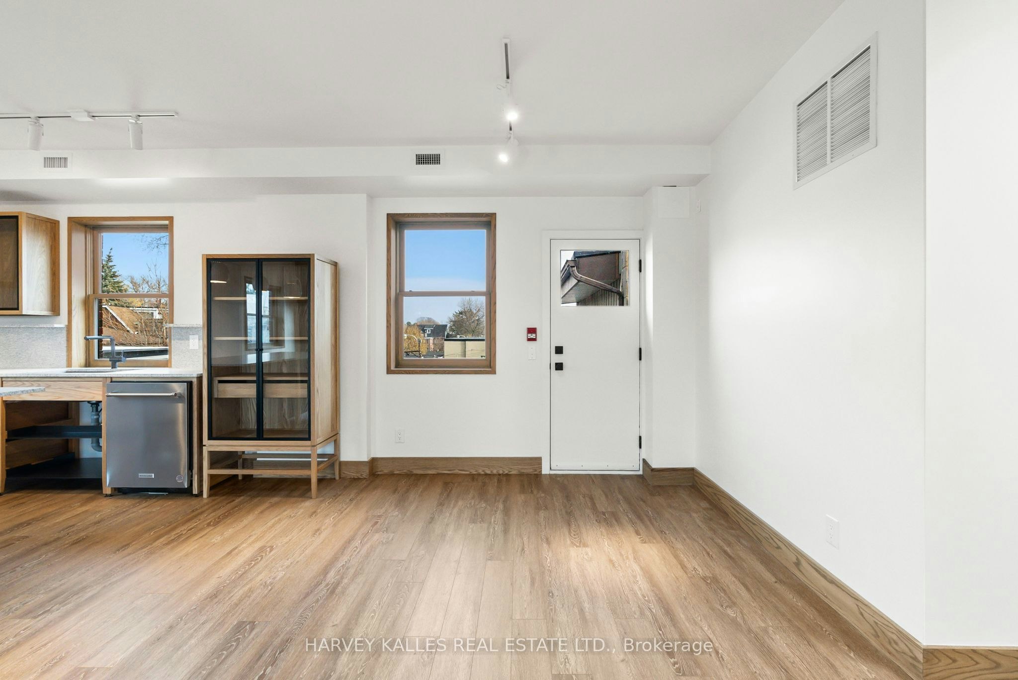 One-663 Greenwood Avenue, Toronto, ON, M4J 4B3 - 30