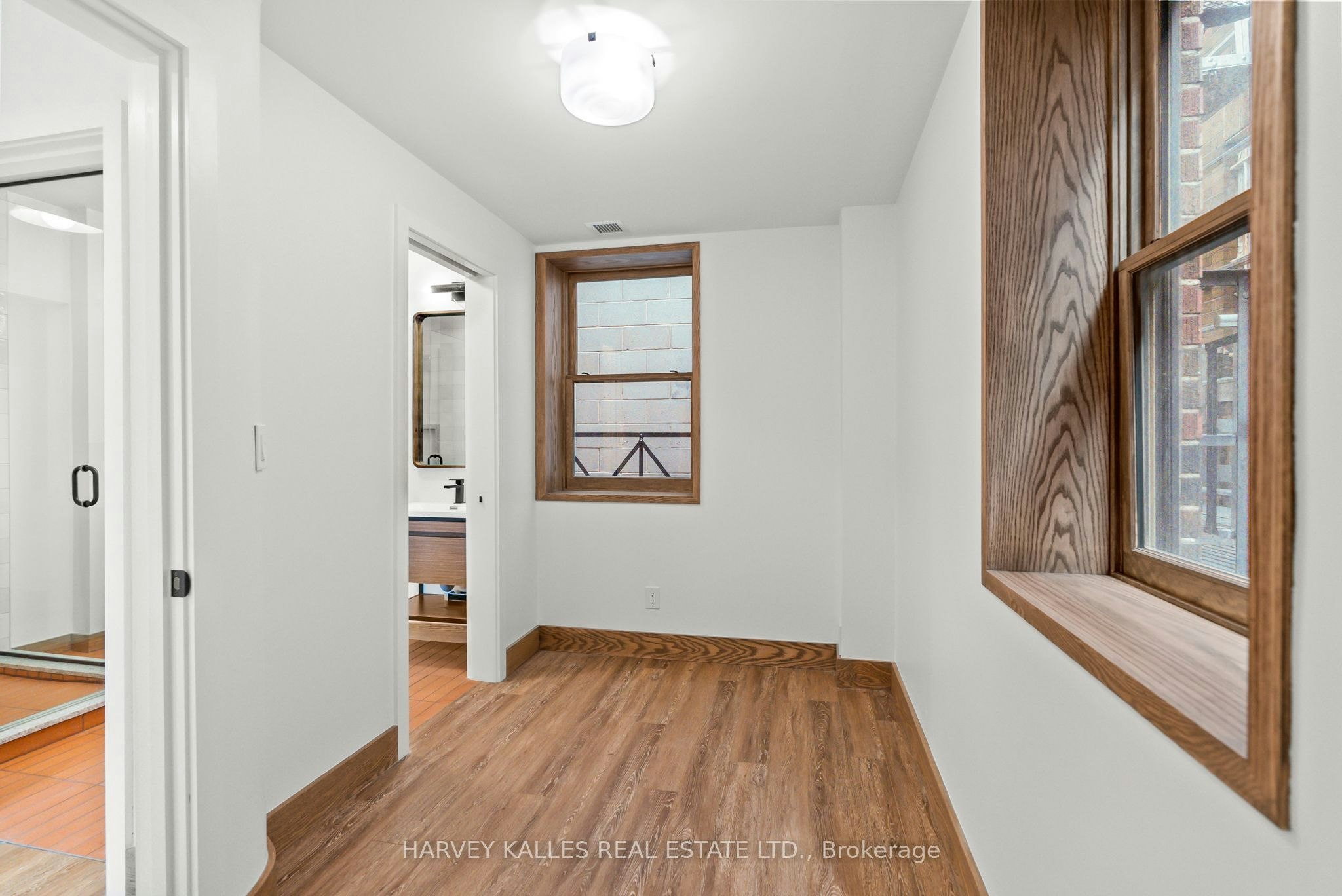 One-663 Greenwood Avenue, Toronto, ON, M4J 4B3 - 6