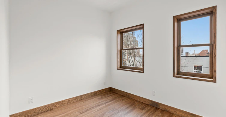 One-663 Greenwood Avenue, Toronto, ON, M4J 4B3 - 13