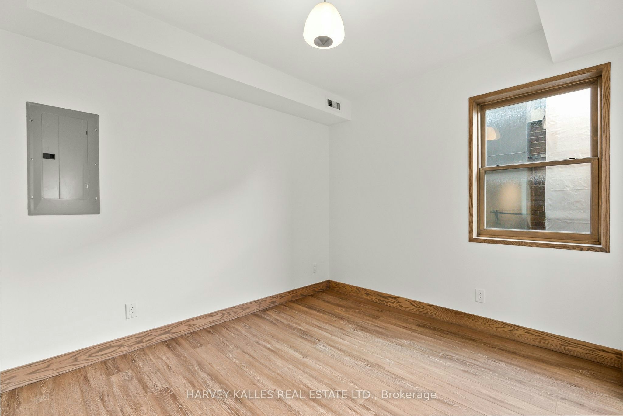 One-663 Greenwood Avenue, Toronto, ON, M4J 4B3 - 17