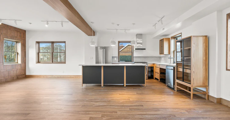One-663 Greenwood Avenue, Toronto, ON, M4J 4B3 - 23
