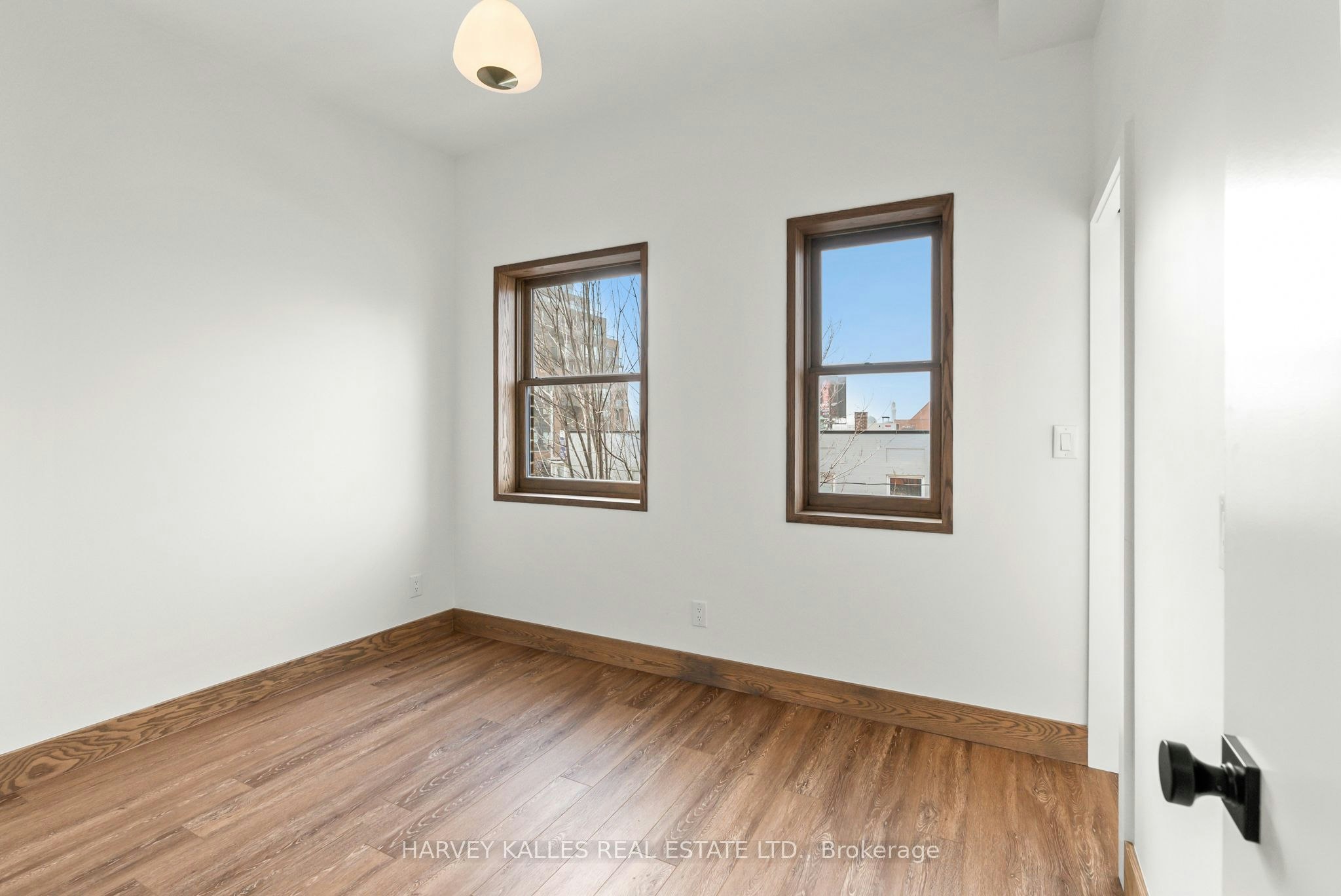One-663 Greenwood Avenue, Toronto, ON, M4J 4B3 - 12