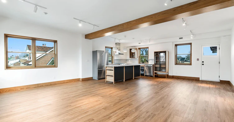 One-663 Greenwood Avenue, Toronto, ON, M4J 4B3 - 22