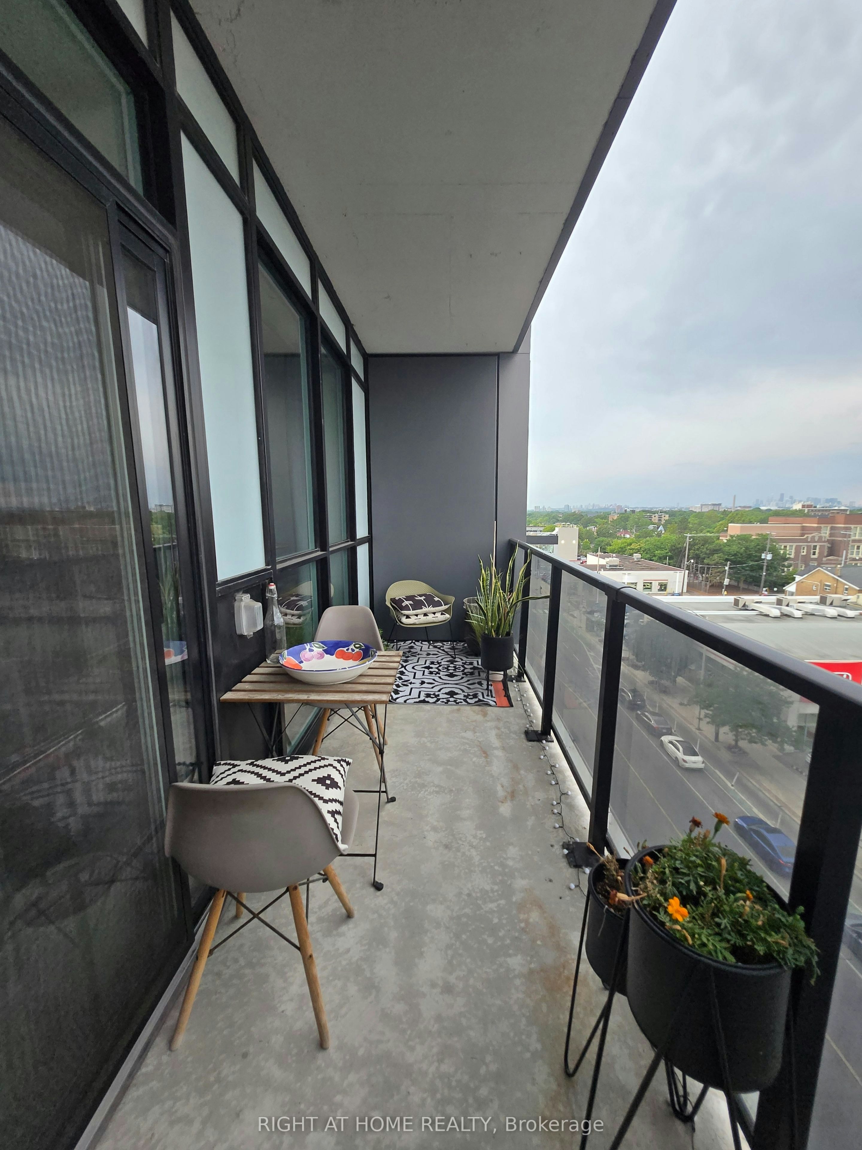 715-2301 Danforth Avenue, Toronto, ON, M4C 0M7 - 22