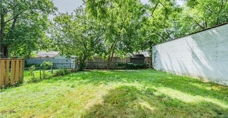 2935 St Clair Avenue E, Toronto, ON, M4B 1N9 - 35