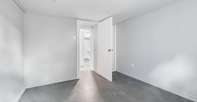 2935 St Clair Avenue E, Toronto, ON, M4B 1N9 - 28