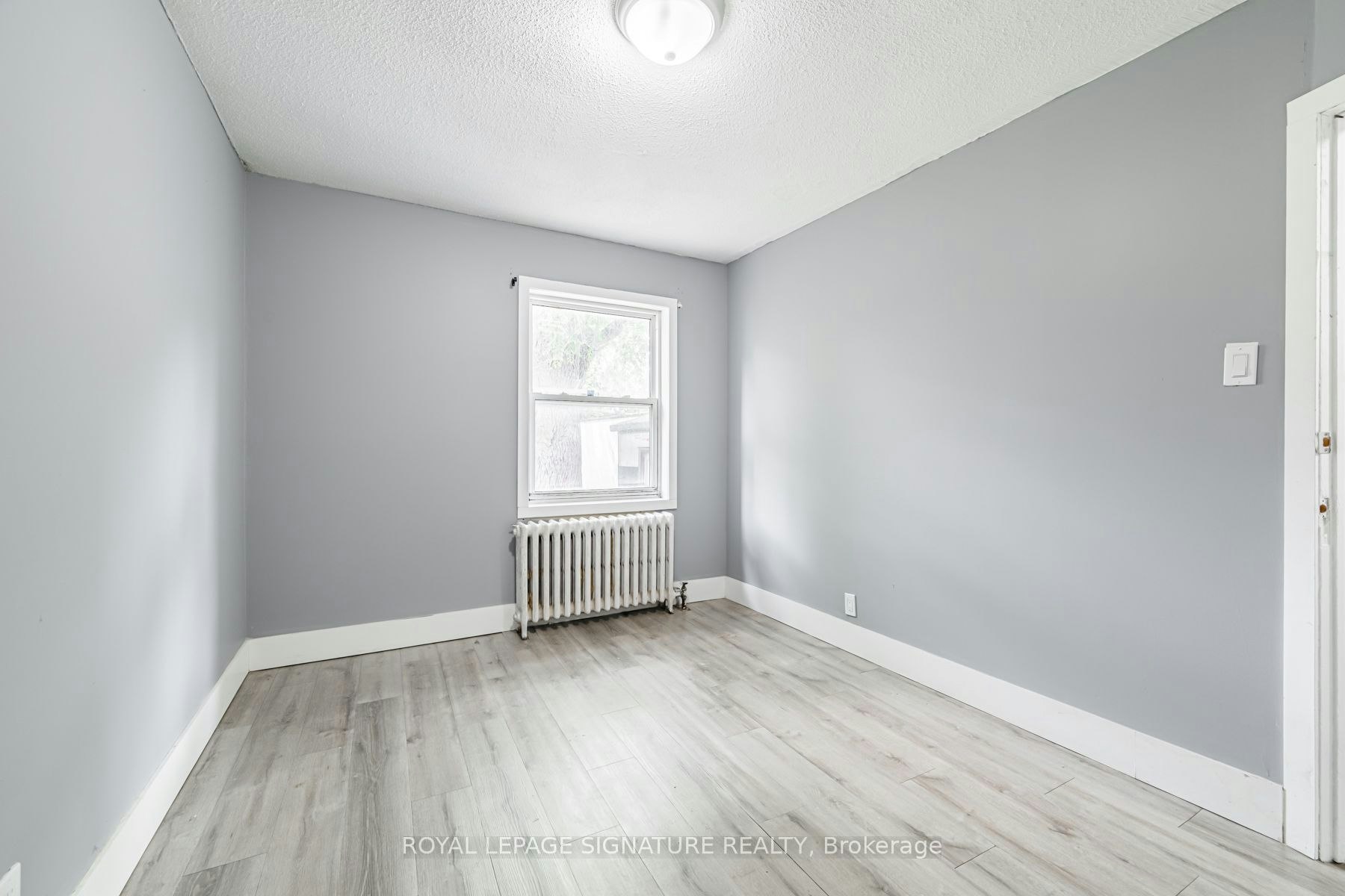 2935 St Clair Avenue E, Toronto, ON, M4B 1N9 - 17