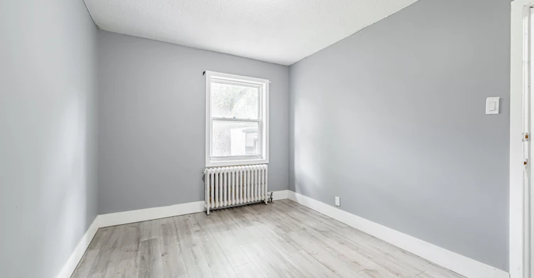2935 St Clair Avenue E, Toronto, ON, M4B 1N9 - 17