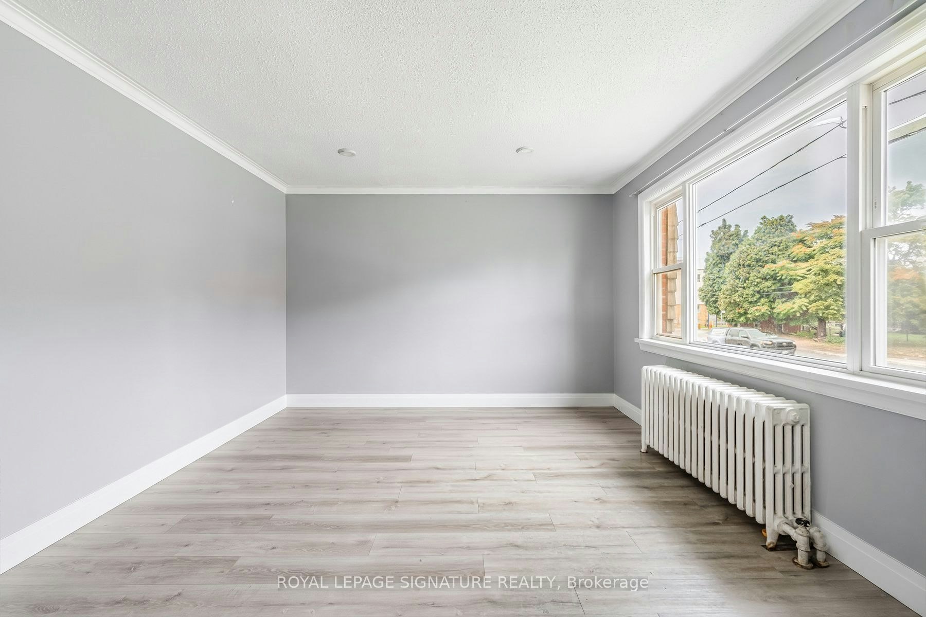 2935 St Clair Avenue E, Toronto, ON, M4B 1N9 - 5