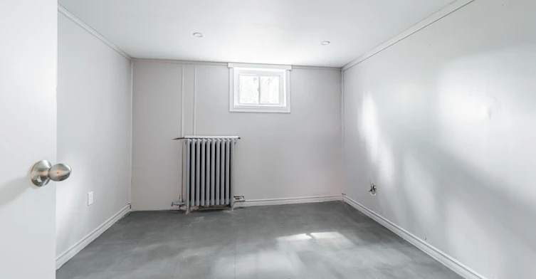 2935 St Clair Avenue E, Toronto, ON, M4B 1N9 - 27