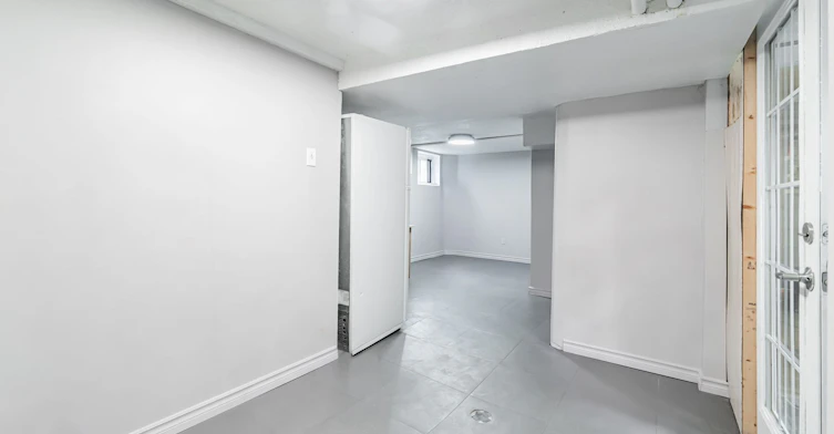 2935 St Clair Avenue E, Toronto, ON, M4B 1N9 - 20