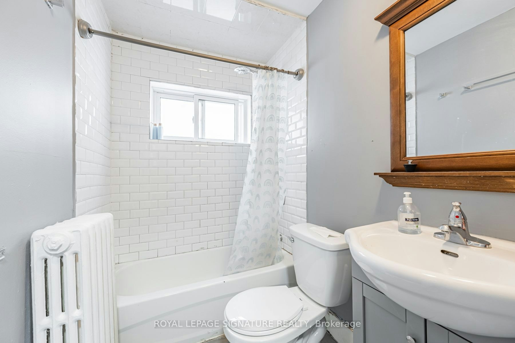 2935 St Clair Avenue E, Toronto, ON, M4B 1N9 - 11