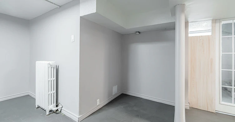 2935 St Clair Avenue E, Toronto, ON, M4B 1N9 - 24