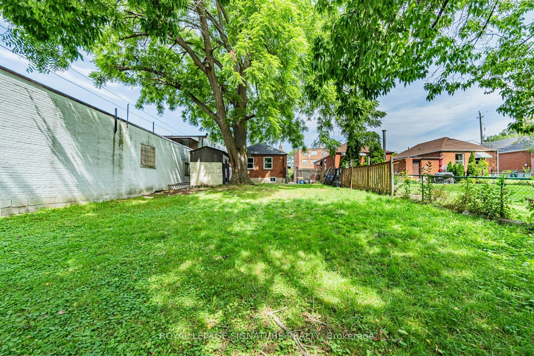 2935 St Clair Avenue E, Toronto, ON, M4B 1N9 - 36