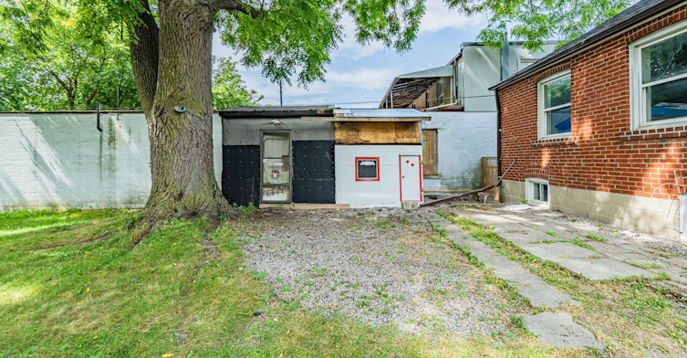 2935 St Clair Avenue E, Toronto, ON, M4B 1N9 - 33