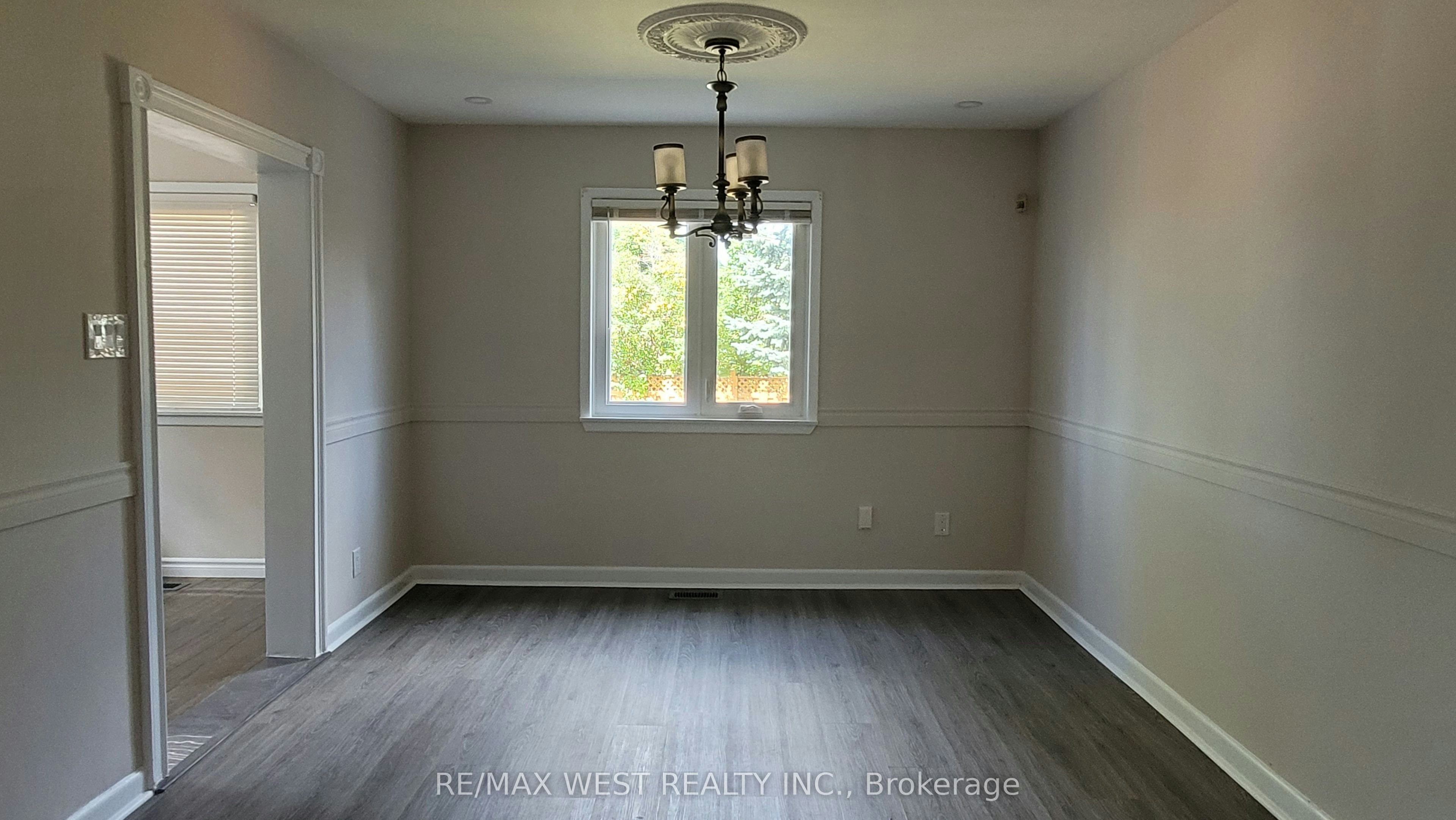 Upper-65 Clapperton Avenue, Toronto, ON, M1L 4K7 - 4