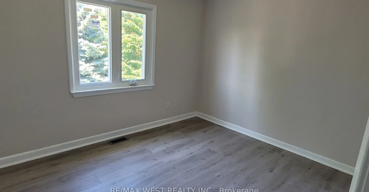 Upper-65 Clapperton Avenue, Toronto, ON, M1L 4K7 - 7