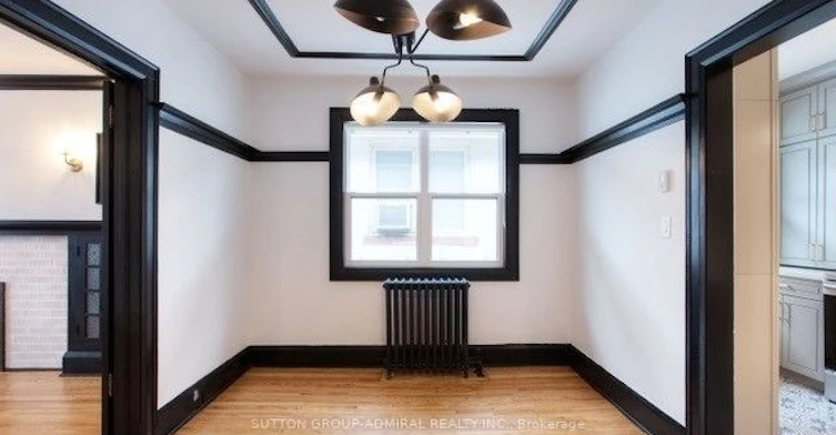 Upper-51 Wineva Avenue, Toronto, ON, M4E 2T1 - 5