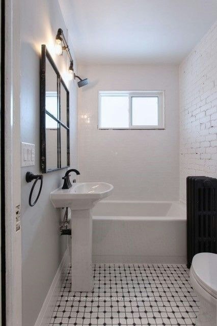 Upper-51 Wineva Avenue, Toronto, ON, M4E 2T1 - 8