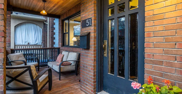Upper-51 Wineva Avenue, Toronto, ON, M4E 2T1 - 9