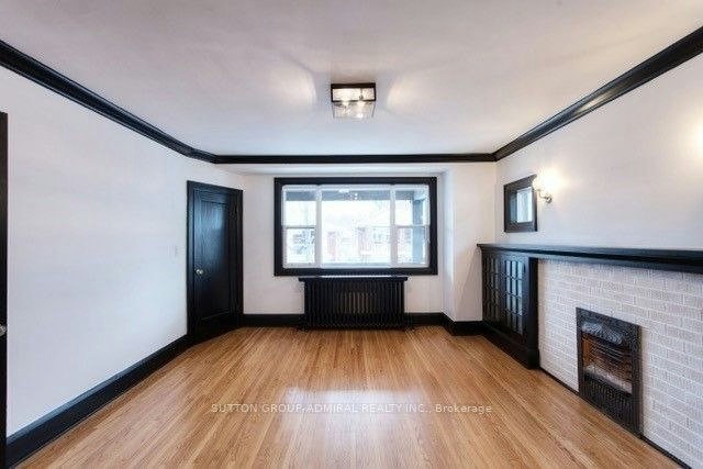 Upper-51 Wineva Avenue, Toronto, ON, M4E 2T1 - 3