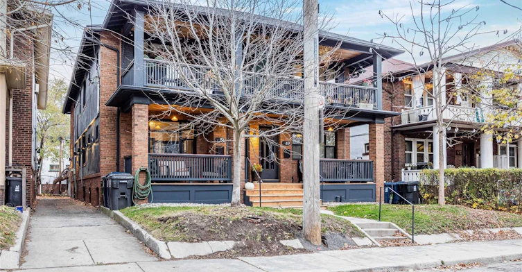Upper-51 Wineva Avenue, Toronto, ON, M4E 2T1