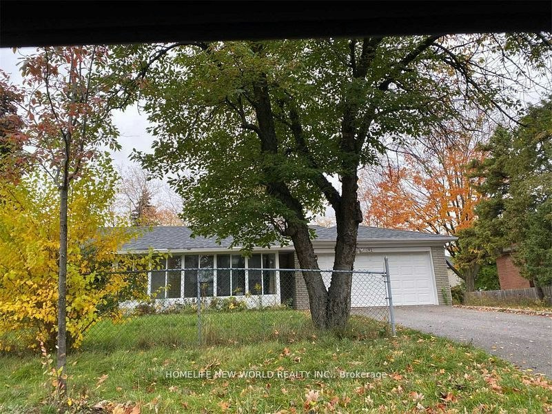 92 Fairglen Avenue, Toronto, ON, M1W 1A7